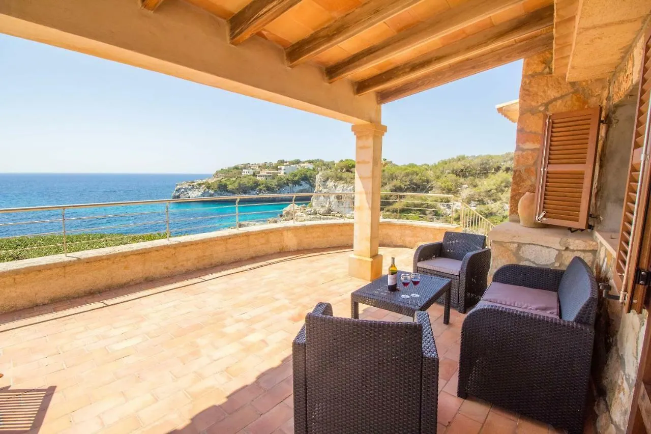 Beautiful Private Villa On The Sea Santanyi
